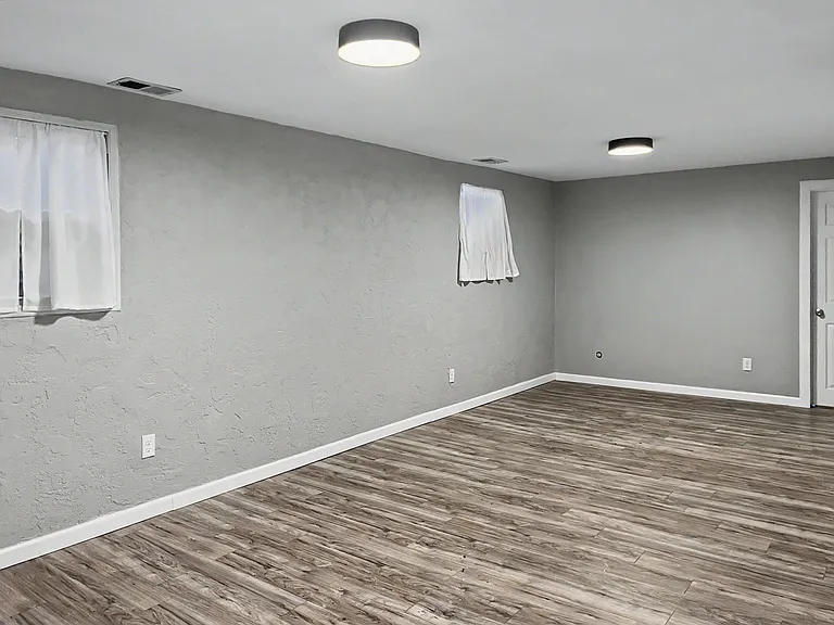 3814 S Moore St — Photo 10