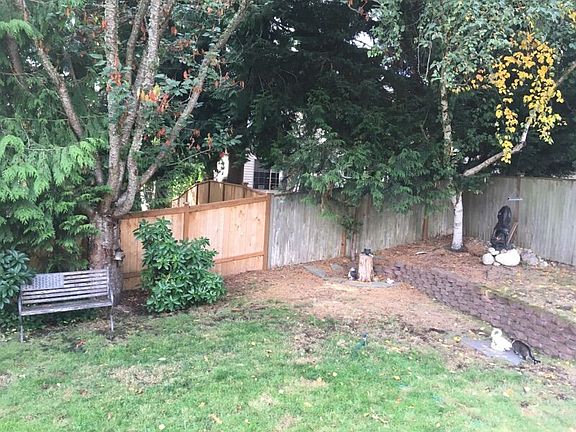 5th image of 911 224th Ave NE