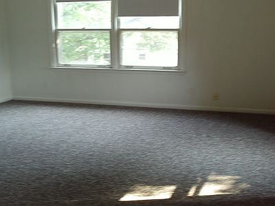 2nd image of 1000 Brooks St #1000
