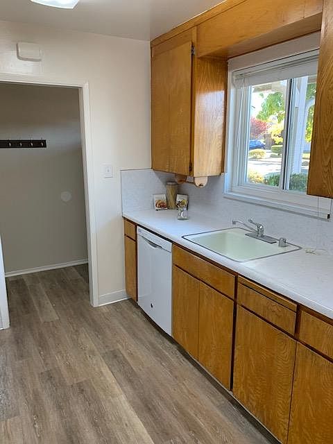 1st image of 5490 Vassar Dr