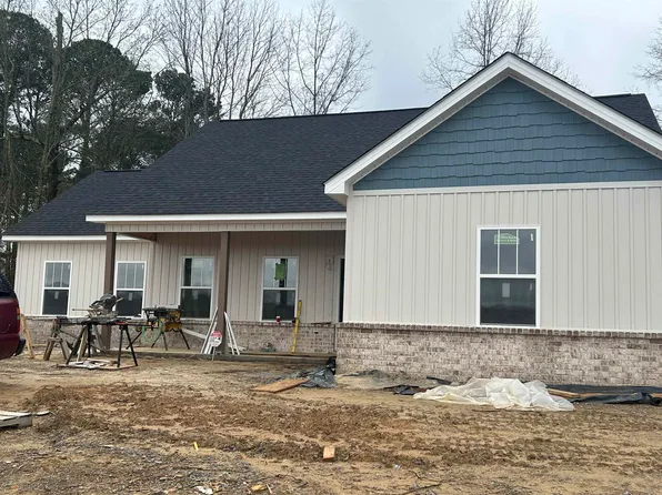 1011 7th St NW, Arab, AL 35016