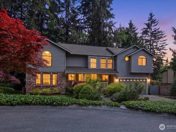1610 202nd Place SW, Lynnwood, WA 98036