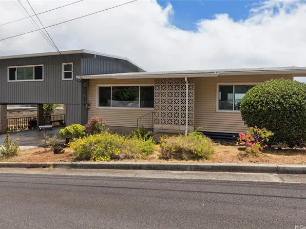 1661 Hakuaina Pl, Honolulu, HI 96819