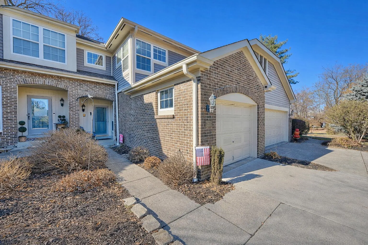 10803 Muirfield Ct photo 1