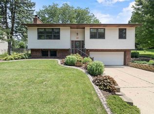 507 Ethelwynn Cir, Mount Horeb, WI 53572