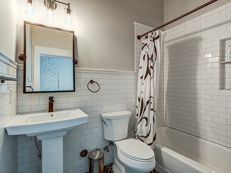 1523 W Cary St #1 — Photo 17