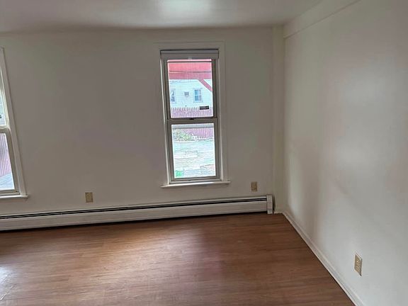 5th image of 559 Liberty Ave #2