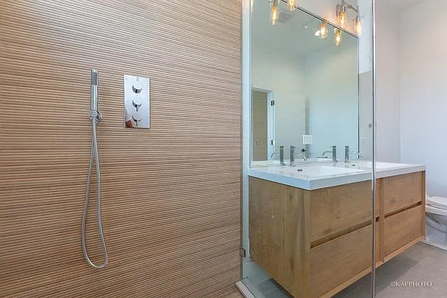 2110 W Washington Blvd #3 — Photo 9