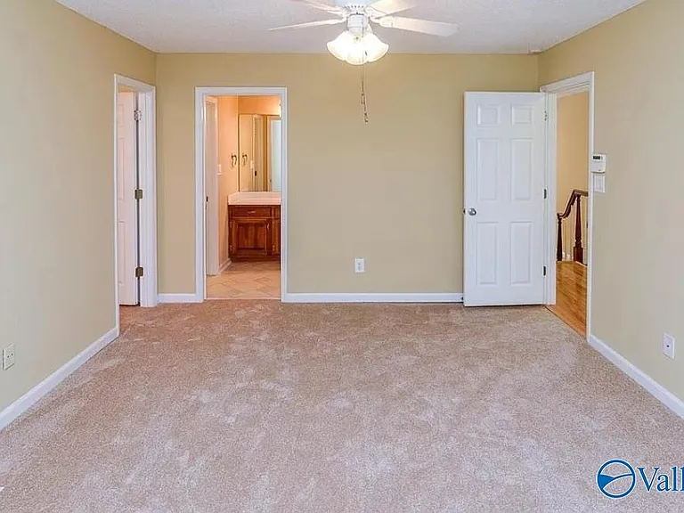207 Mountain Ridge Dr #4 — Photo 7