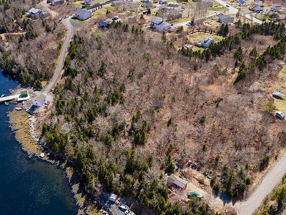 5th image of 1484/1486 Terence Bay Rd