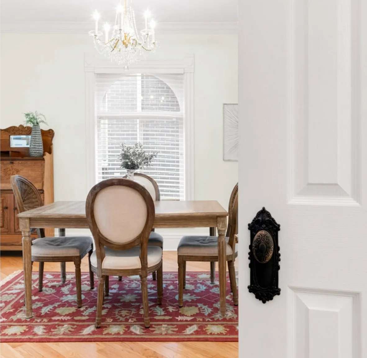 3 bed, 2.5 bath, 2125 sqft, $4,500 — Photo 3