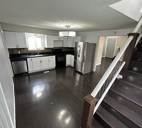 2nd image of 1178 Moy Ave