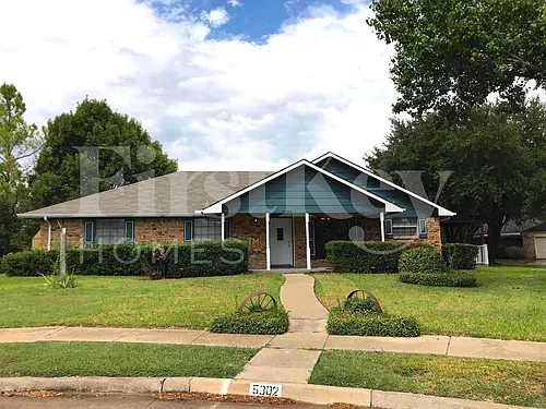 5302 Deep Canyon Dr Photo 1