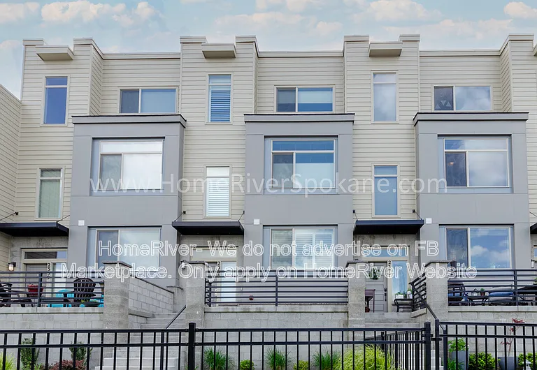 2365 W Summit Pkwy — Photo 2