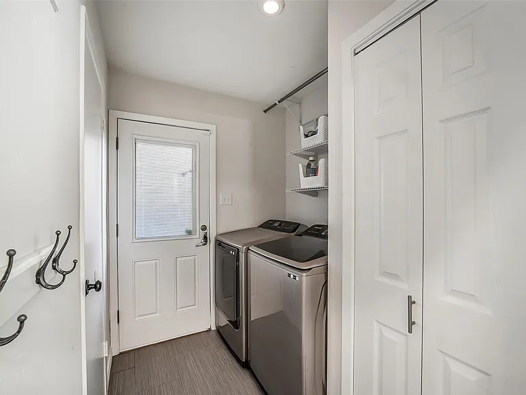 6215 Queensloch Dr — Photo 36