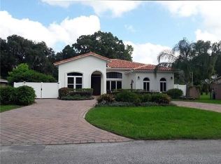 20435 Moss Bend Ct, Lutz, FL 33558