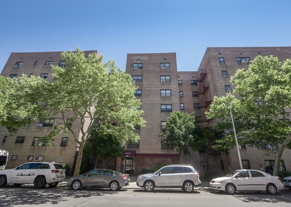 1st image of 2930 138th St APT 2G