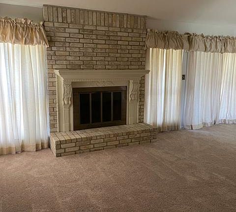 4th image of 220 Paisano Dr