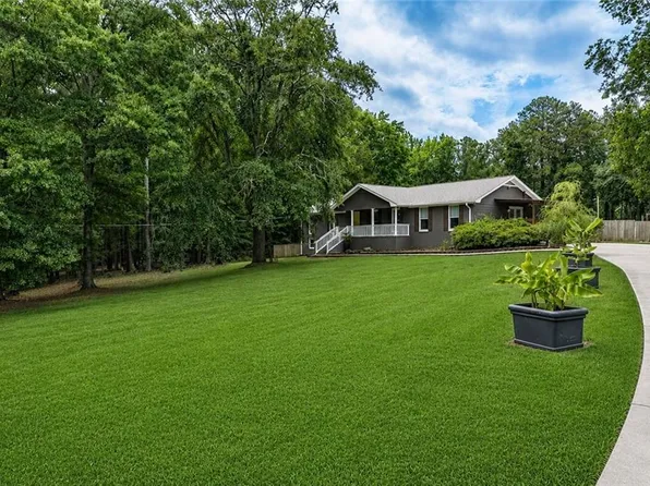 1931 Lake Jodeco Rd, Jonesboro, GA 30236