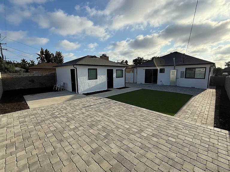 15502 Ermanita Ave — Photo 21