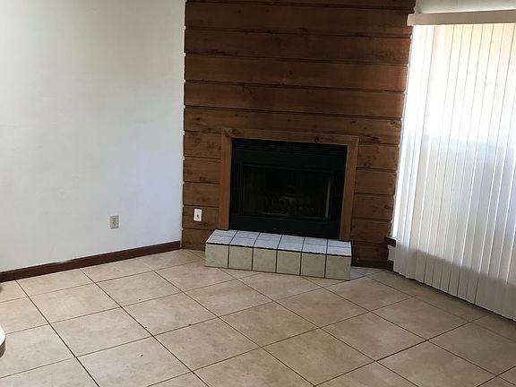 3rd image of 1331 Castelnau Ct