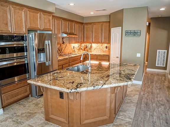 Amazing Upgraded Kitchen