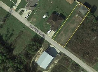 11584 River Highlands Dr, Saint Amant, LA 70774