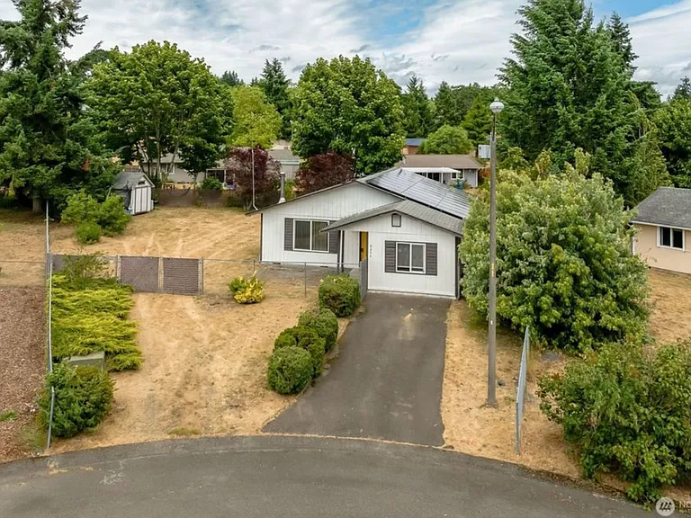 9246 Whitetail Ct SE — Photo 1