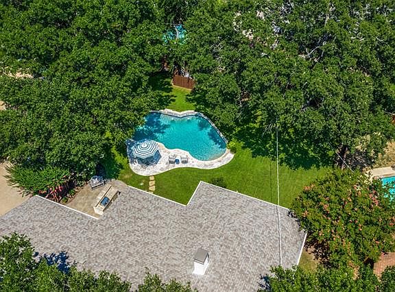 4th image of 536 Sellmeyer Ln