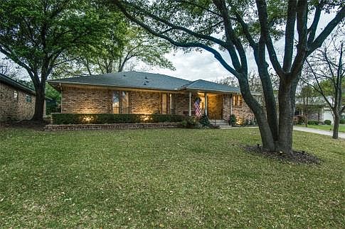 2nd image of 405 N Anna Dr