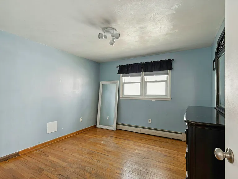 817 Winton St #1 — Photo 7