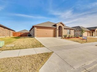 9316 Fox Hill Dr, Fort Worth, TX 76131