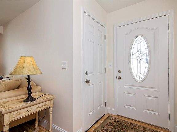 4th image of 52 Andover St #52