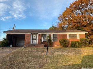 4 Carlton Cir, Little Rock, AR 72204