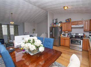 17 Home Ave, Providence, RI 02908