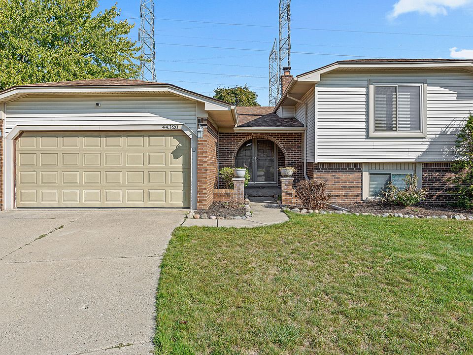 1st image of 44320 Harsdale Ct