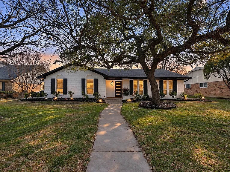 3204 Lynbrook Dr — Photo 8