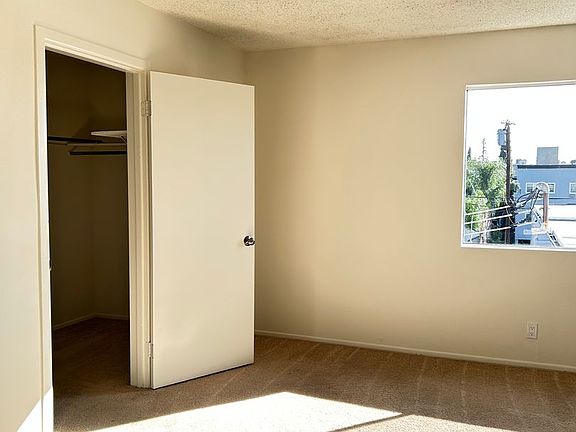 4th image of 7112 Woodman Ave #207