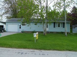 616 Ranchview Ct, Mishicot, WI 54228