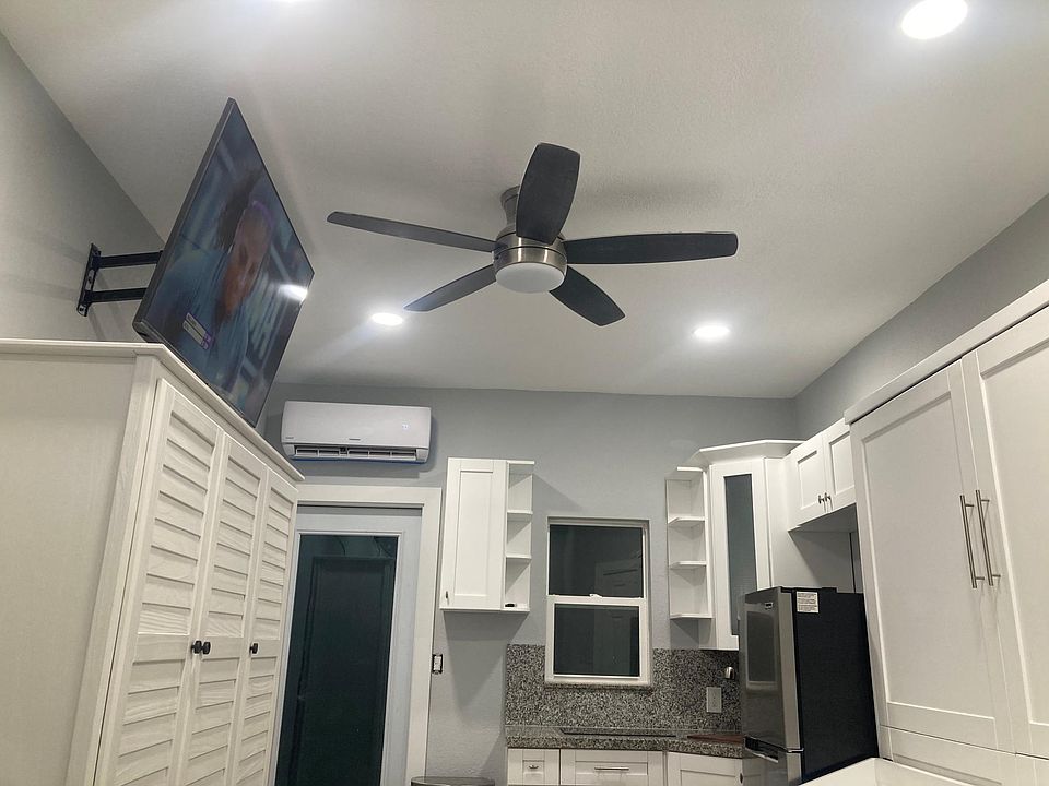 1st image of 260 NW 51st Ave #2