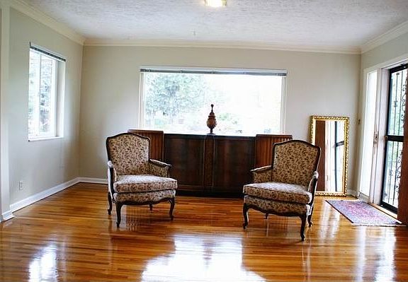 4th image of 2369 E Evergreen Ave