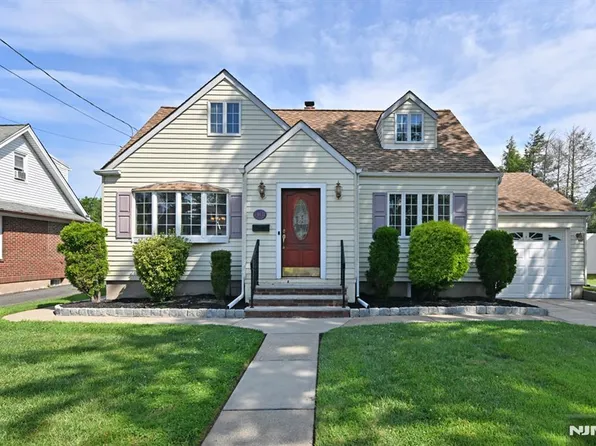 14-01 Floral Avenue, Fair Lawn, NJ 07410