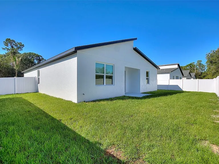 330 Royal Palm Way — Photo 32