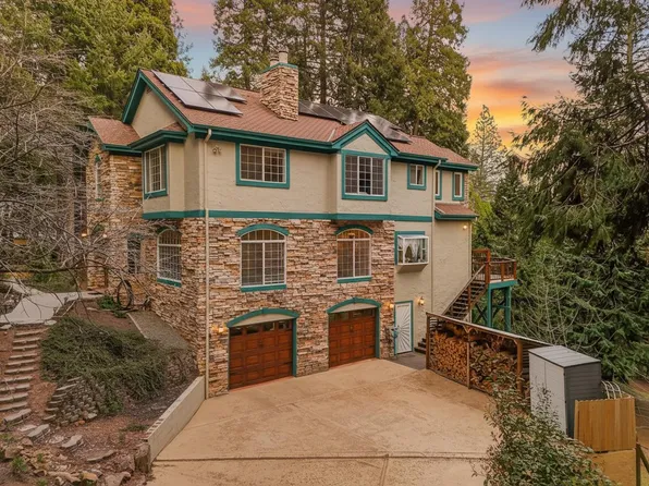 4381 Lakeridge Dr, Pollock Pines, CA 95726