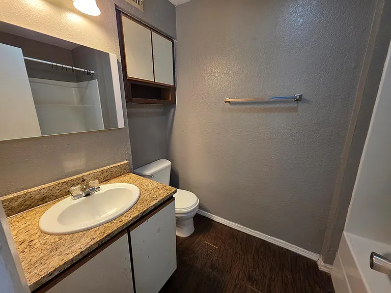659 Redwood Ave #759-1 — Photo 12
