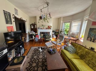 162 Summer St APT 24, Somerville, MA 02143