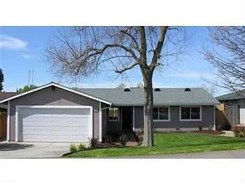 7067 Cloverleaf Way photo 1