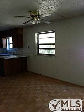 3rd image of 6625 Armando Ave