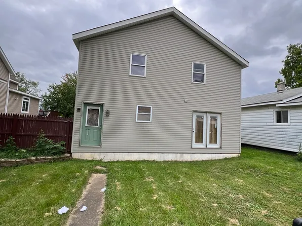 202 Logan Ave, Joliet, IL 60433