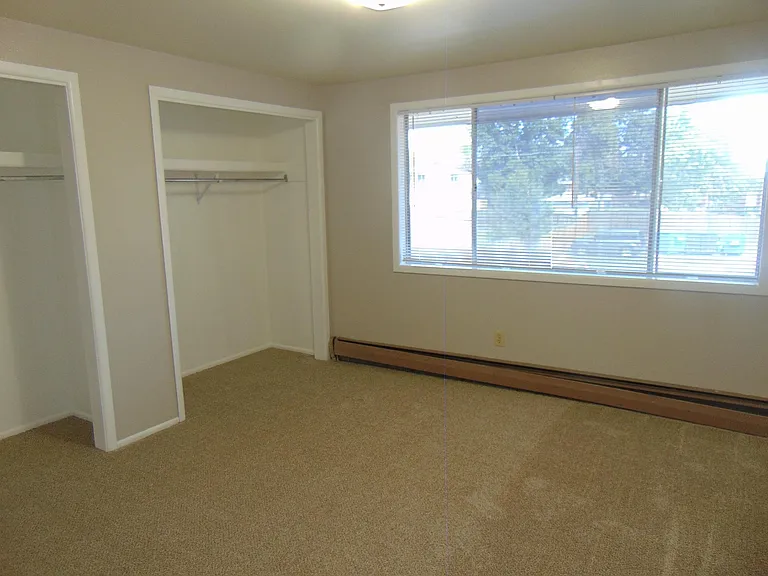 2420 Clearview Ave #4 — Photo 11